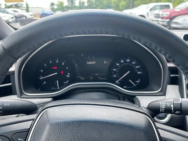 Used 2019 Toyota Avalon XLE w/ Moonroof Package FWD image 23