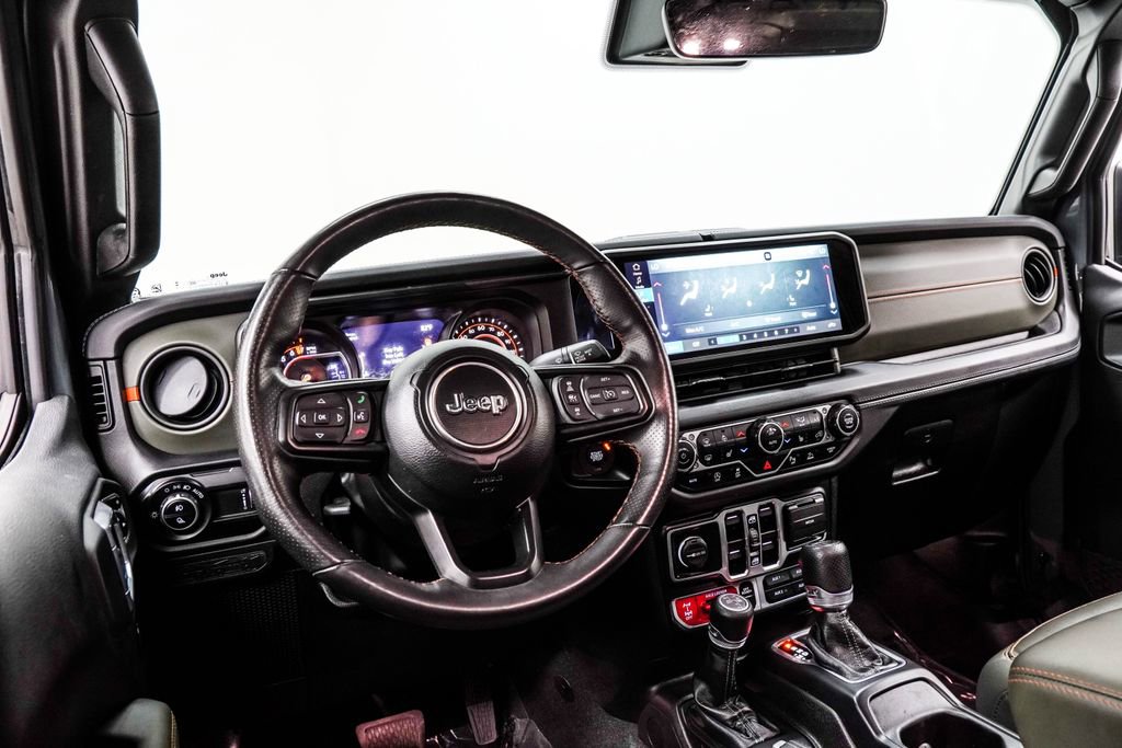 Used 2024 Jeep Gladiator Mojave AWD/4WD image 5