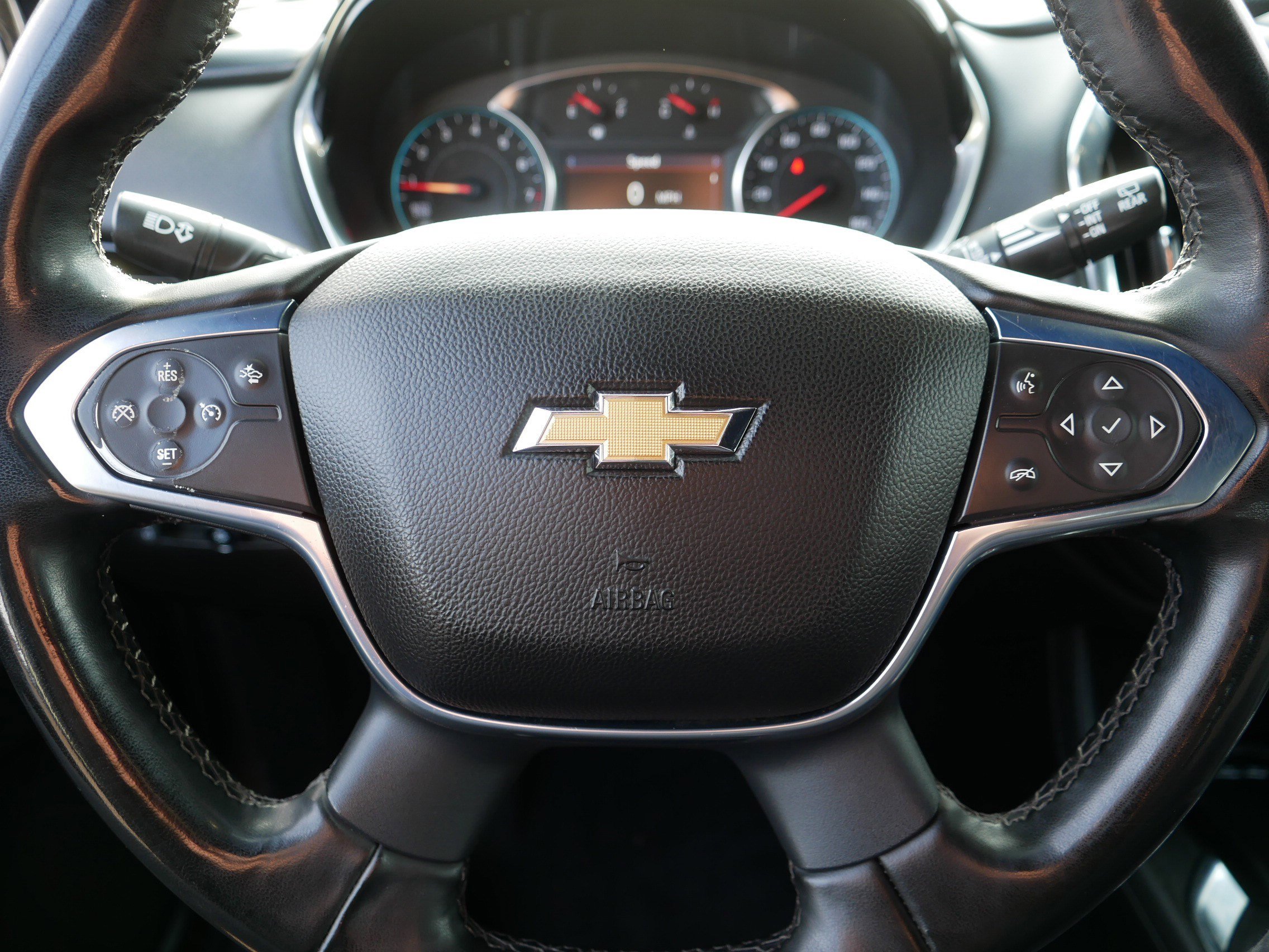 Used 2023 Chevrolet Traverse LT image 25