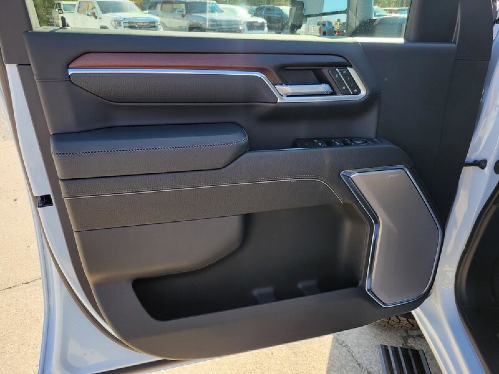 New 2026 GMC Sierra 2500 Denali w/ Denali Reserve Package image 26