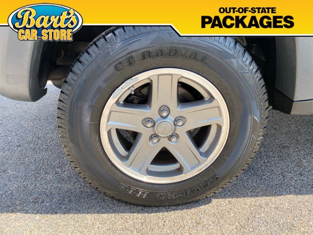 Used 2005 Jeep Liberty Renegade AWD/4WD image 7