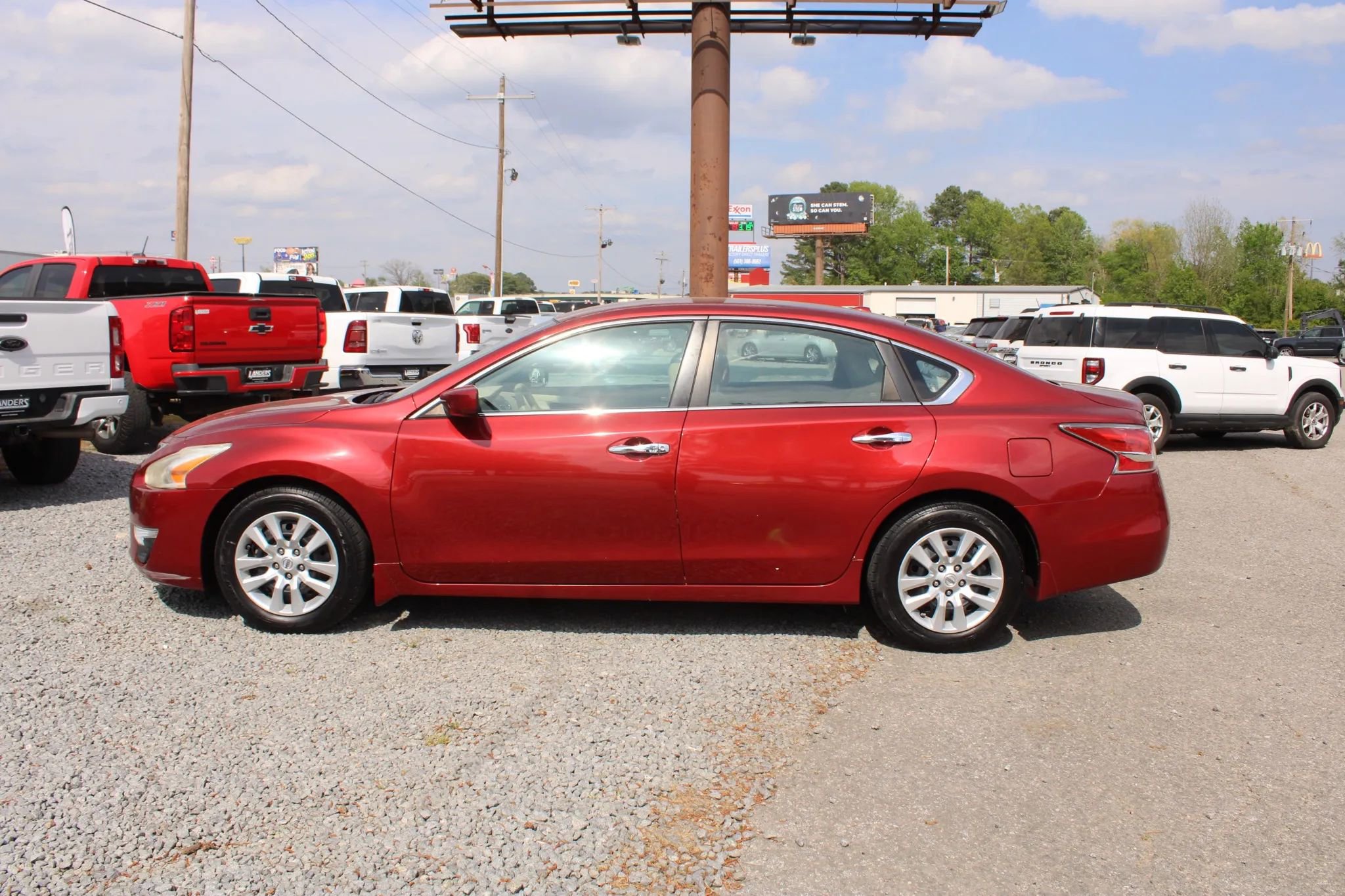 Used 2014 Nissan Altima 2.5 S w/ Display Audio Package image 2