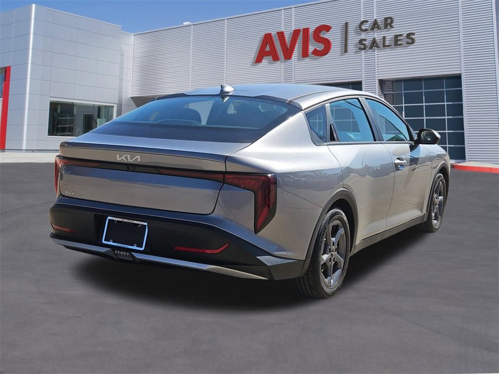 Used 2025 Kia K4 LXS image 6