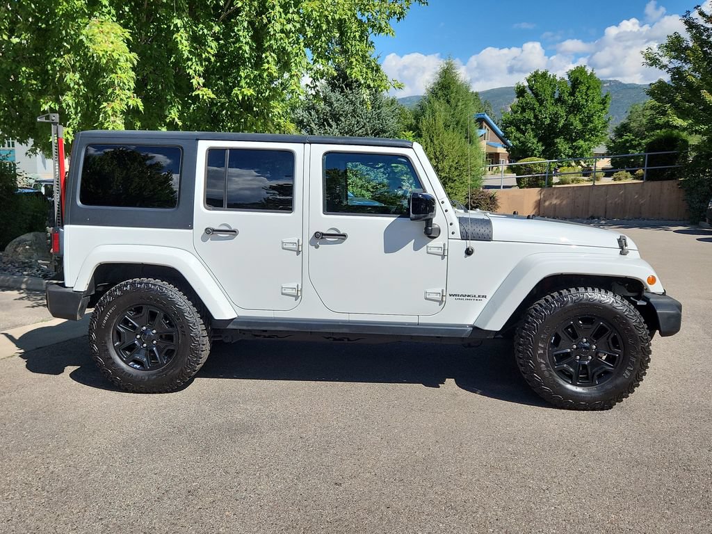 Used 2014 Jeep Wrangler Unlimited Sahara AWD/4WD image 2