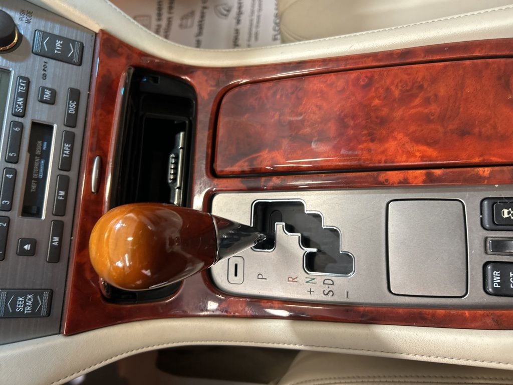 Used 2008 Lexus SC 430 Convertible image 26