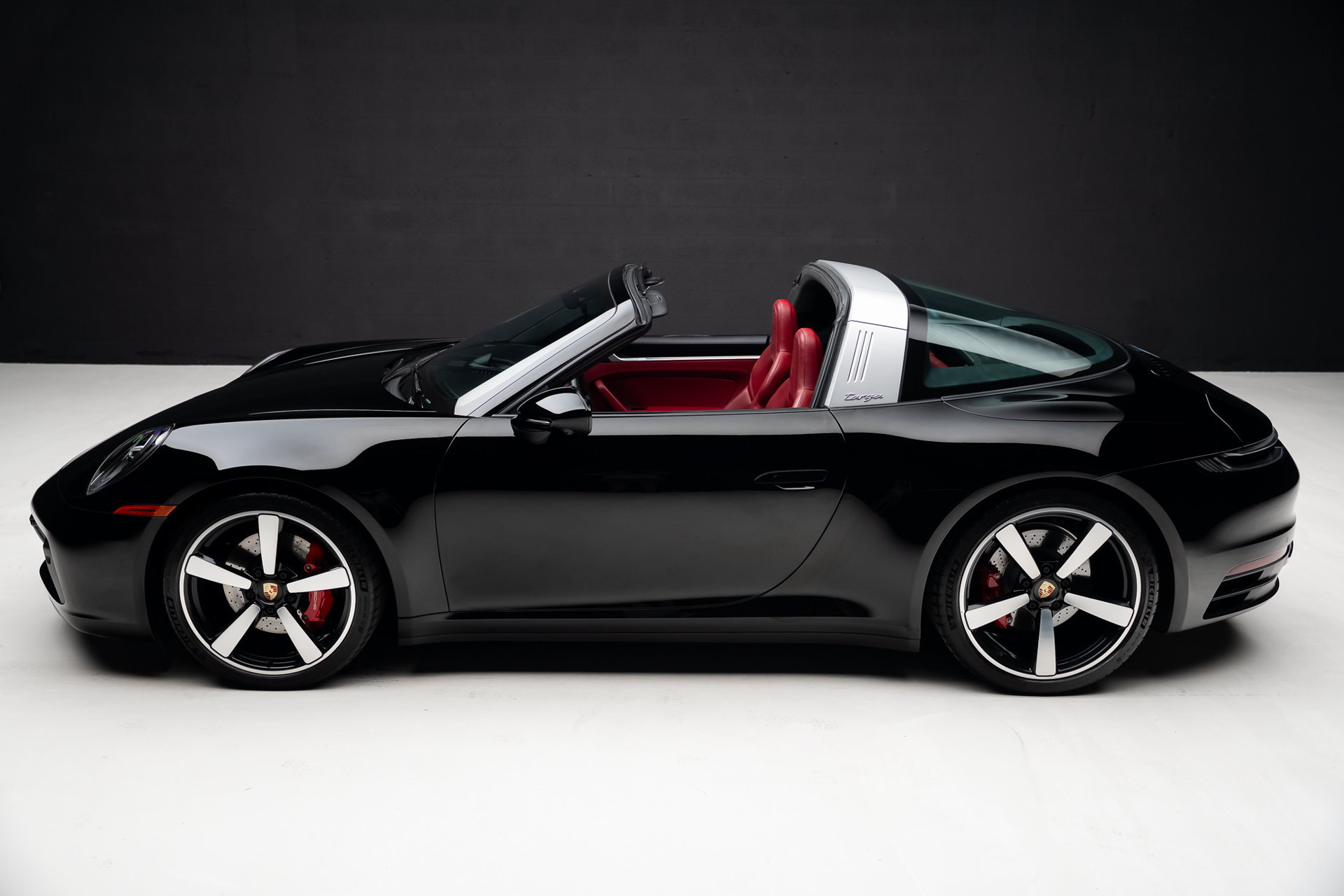 Used 2021 Porsche 911 Targa 4S AWD/4WD image 18