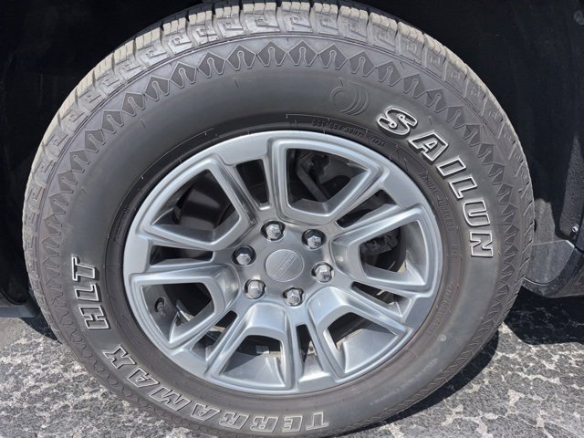 Used 2024 Jeep Wagoneer L 4WD image 29