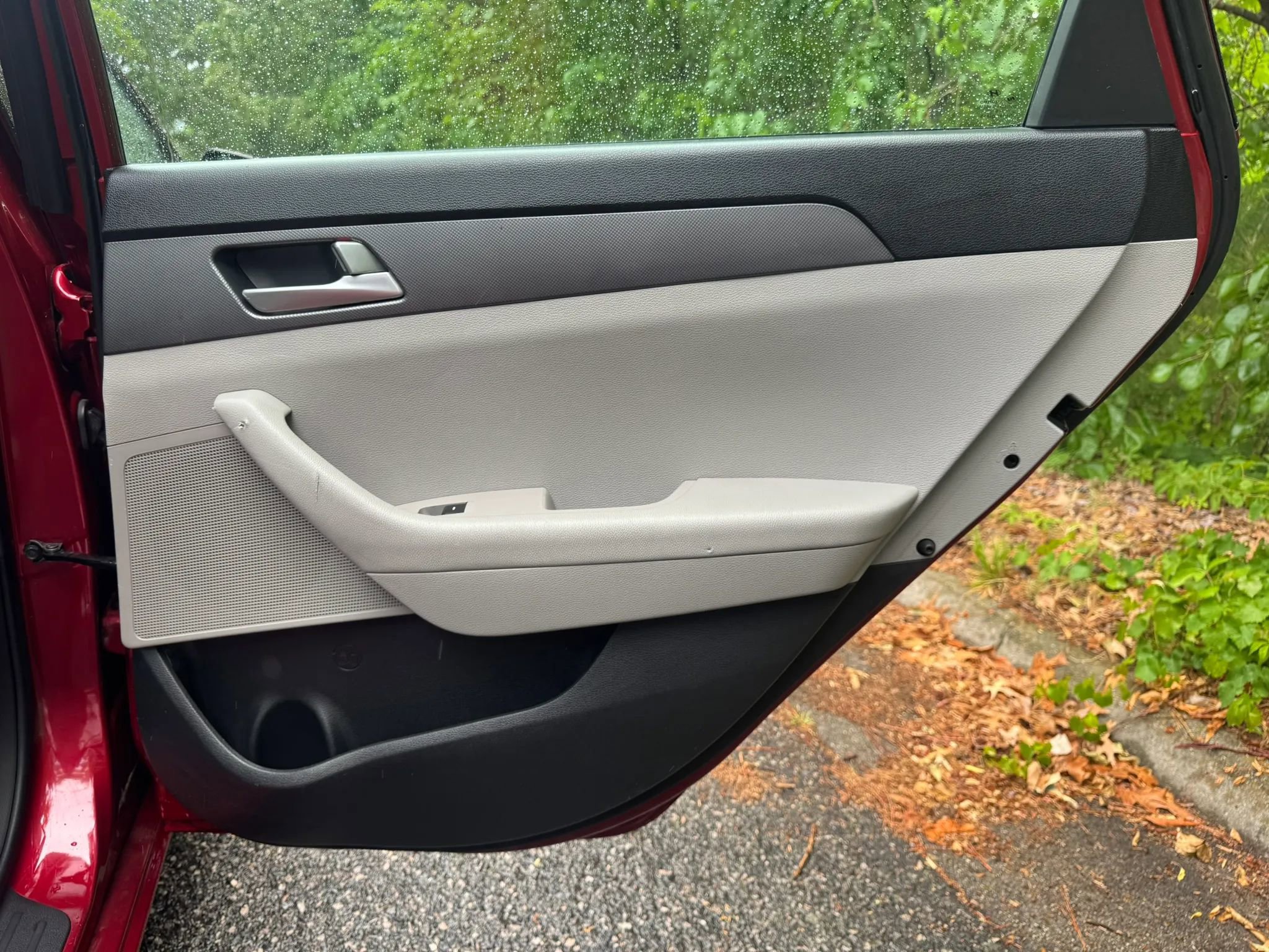 Used 2015 Hyundai Sonata SE FWD image 14