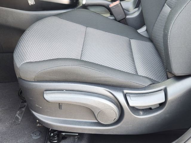 Used 2025 Kia Soul LX image 22