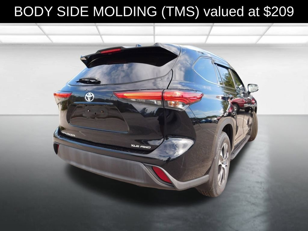 Used 2020 Toyota Highlander XLE image 5