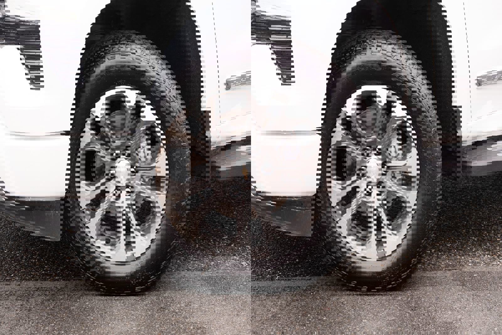 Used 2025 Chevrolet Silverado 1500 High Country w/ Technology Package image 24