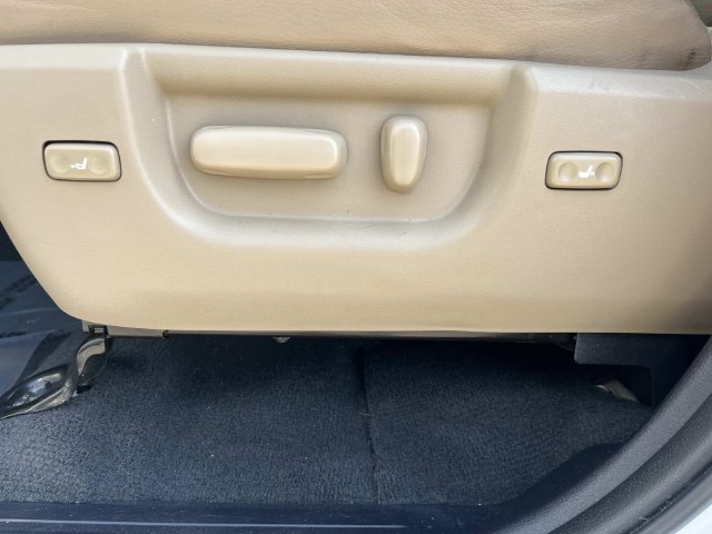 Used 2019 Toyota Sequoia Platinum RWD image 8