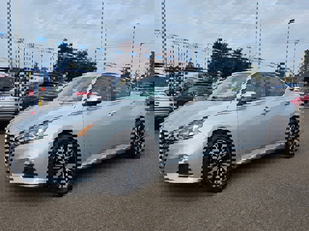 Used 2021 Nissan Altima 2.5 SV