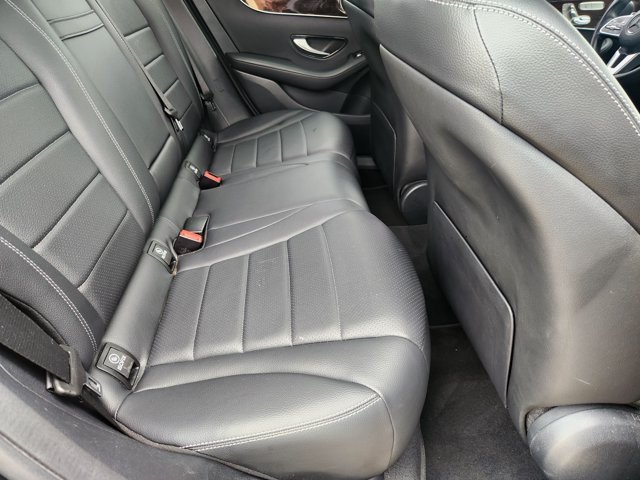 Used 2022 Mercedes-Benz GLC 300 image 31