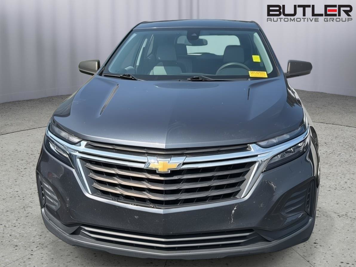 Used 2022 Chevrolet Equinox LS FWD image 3