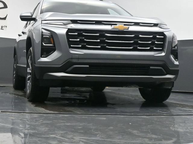 New 2026 Chevrolet Equinox LT image 3