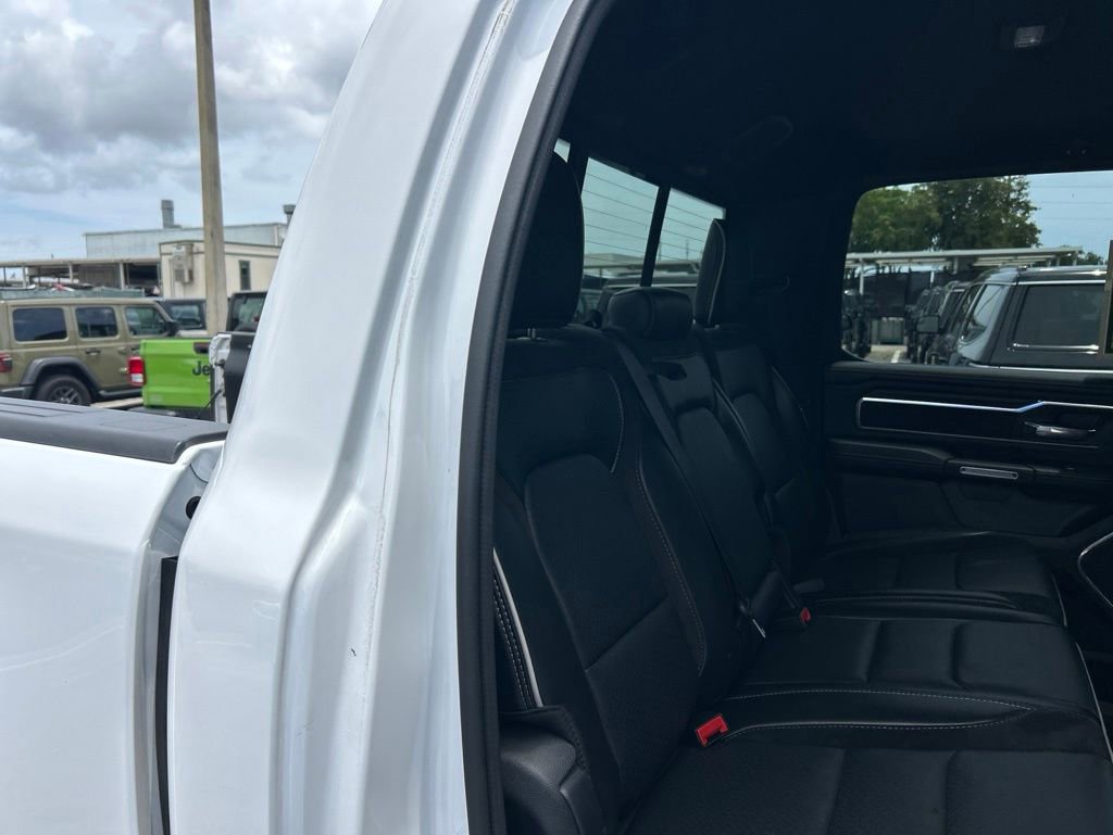 Used 2025 RAM 1500 Laramie AWD/4WD image 27