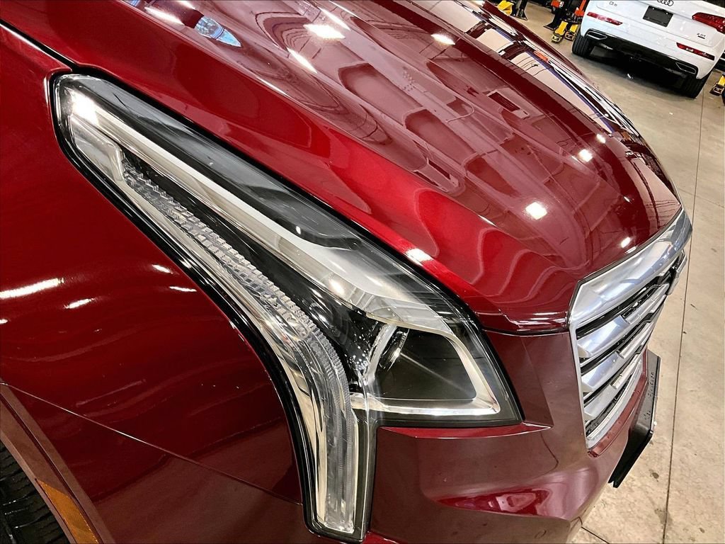 Used 2017 Cadillac XT5 Luxury w/ Driver Awareness Package AWD/4WD image 34