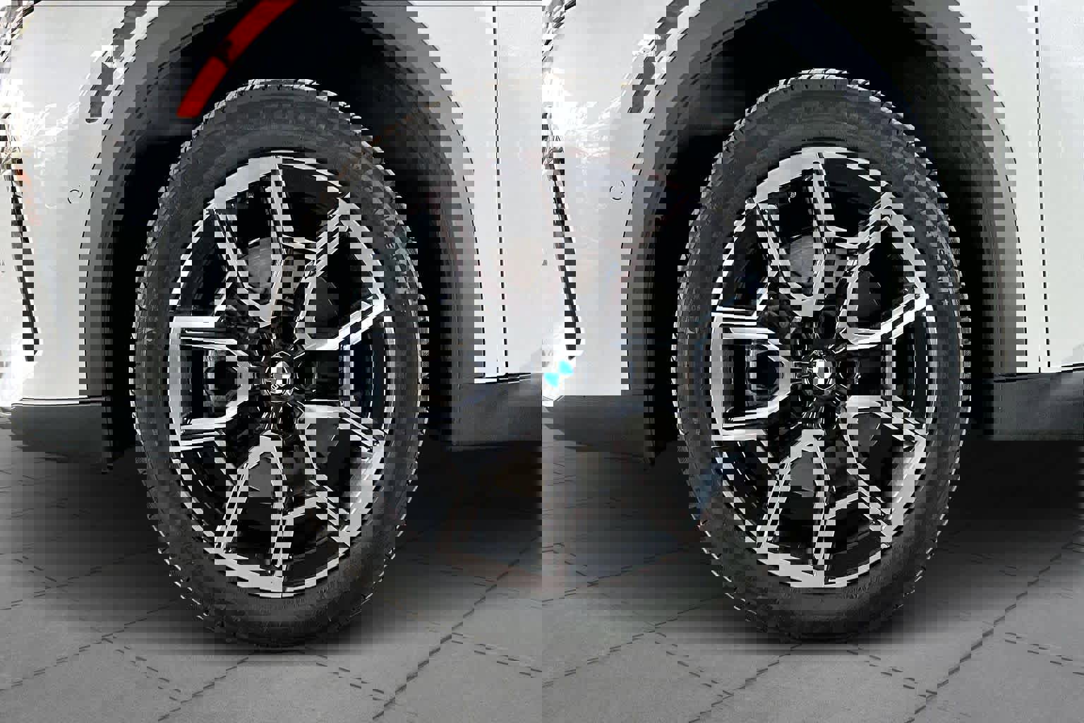 Certified 2025 BMW X2 xDrive28i image 10