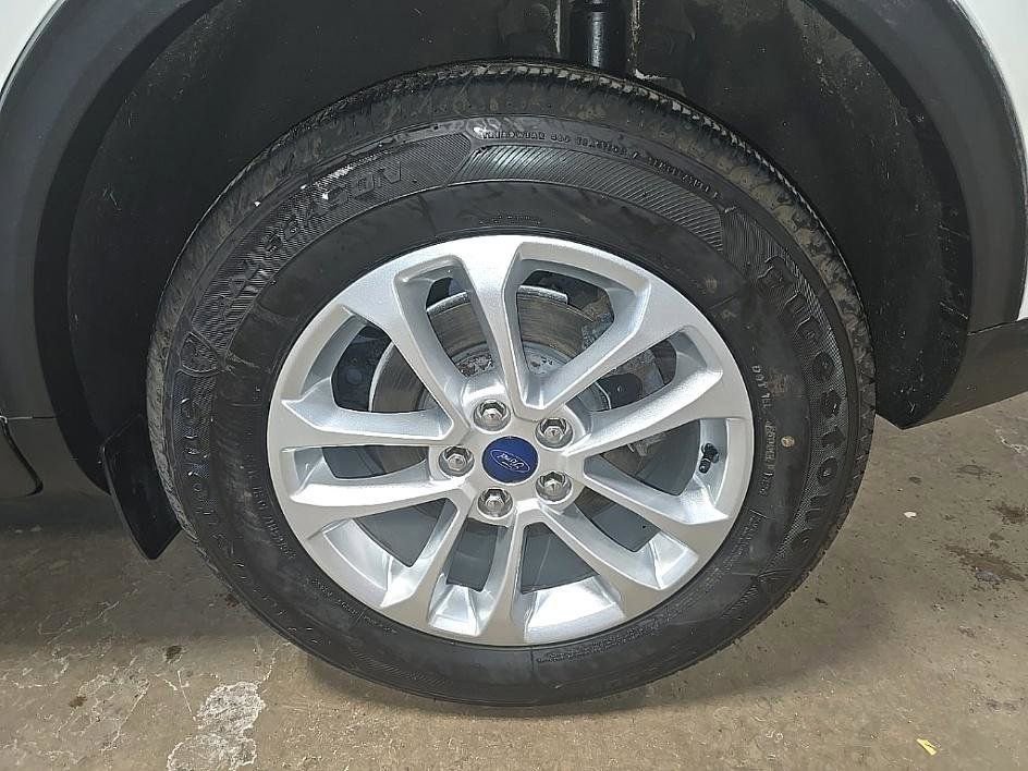 Used 2022 Ford Escape SE w/ Convenience Package image 35