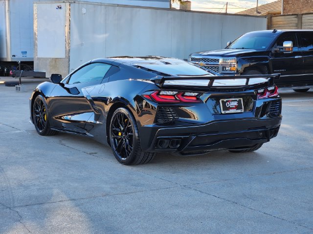 Used 2025 Chevrolet Corvette Stingray Preferred Cpe w/ Z51 Performance Package RWD image 2