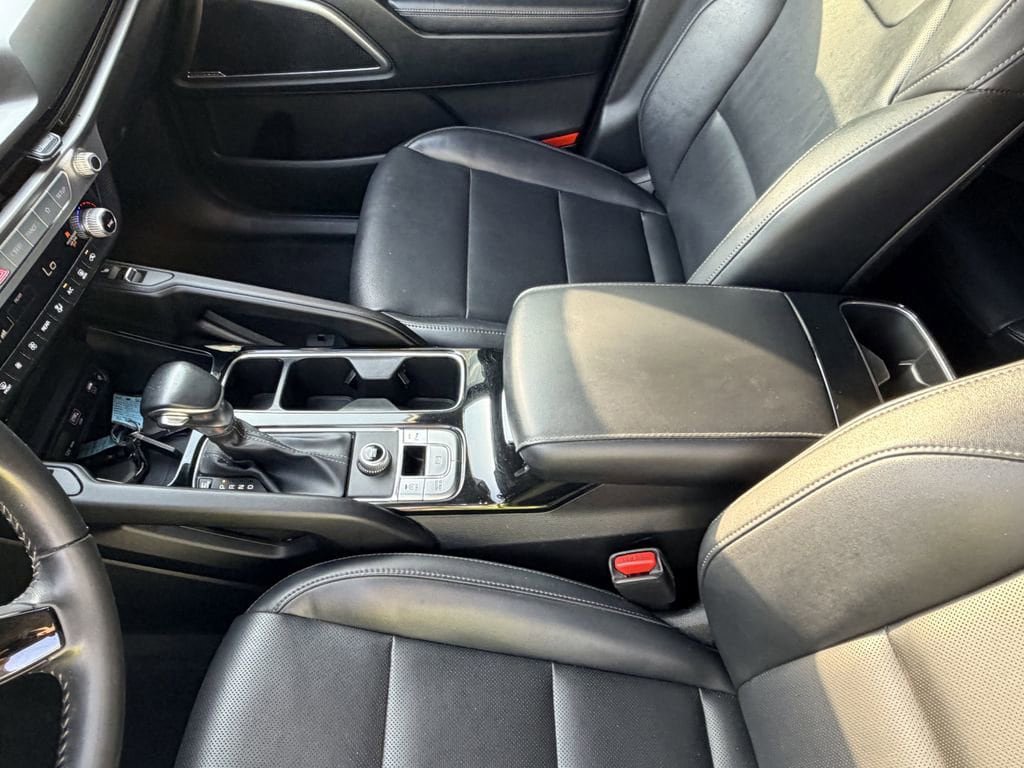 Certified 2024 Kia Telluride S w/ S Sunroof Package image 19