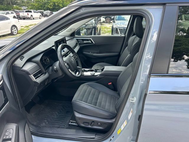 Used 2026 Mitsubishi Outlander LE AWD/4WD image 5