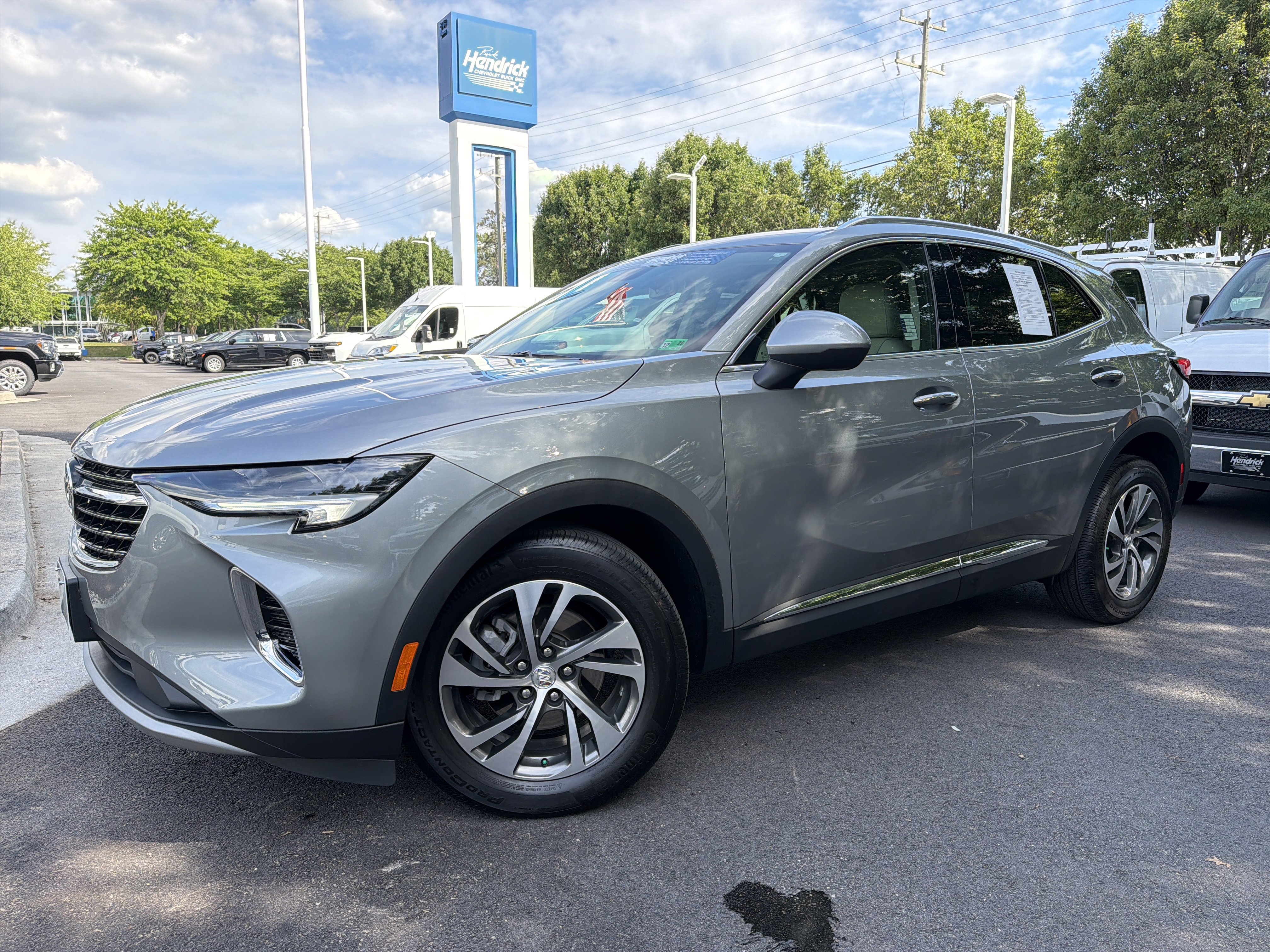 Used 2023 Buick Envision Essence AWD/4WD image 5