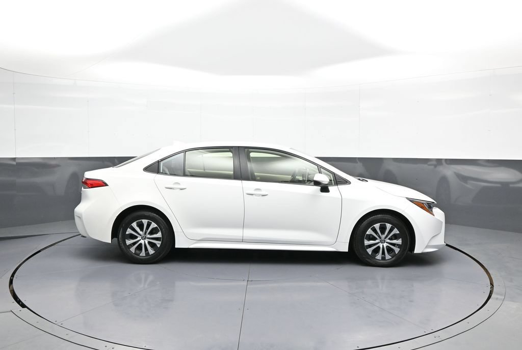 Certified 2020 Toyota Corolla LE FWD image 5