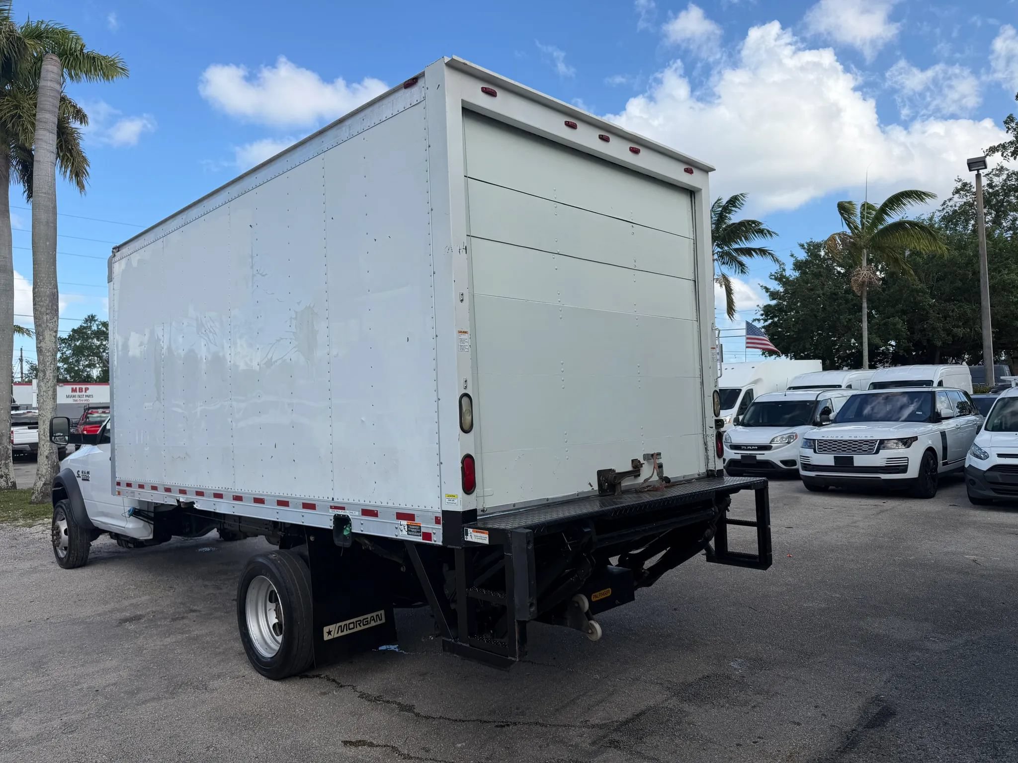 Used 2016 RAM 5500 Tradesman w/ Ambulance Prep Group RWD image 14