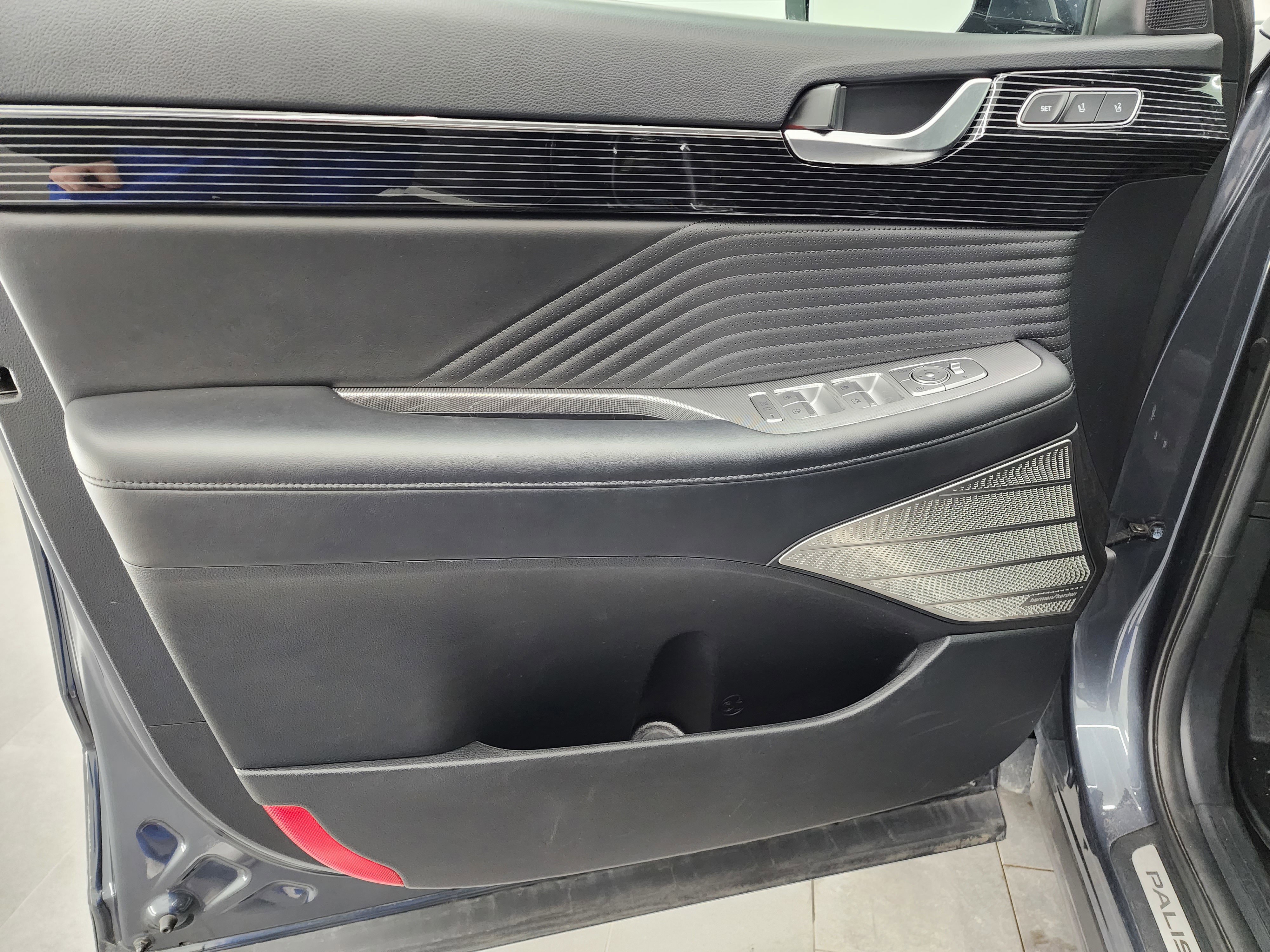 Used 2024 Hyundai Palisade Calligraphy image 43