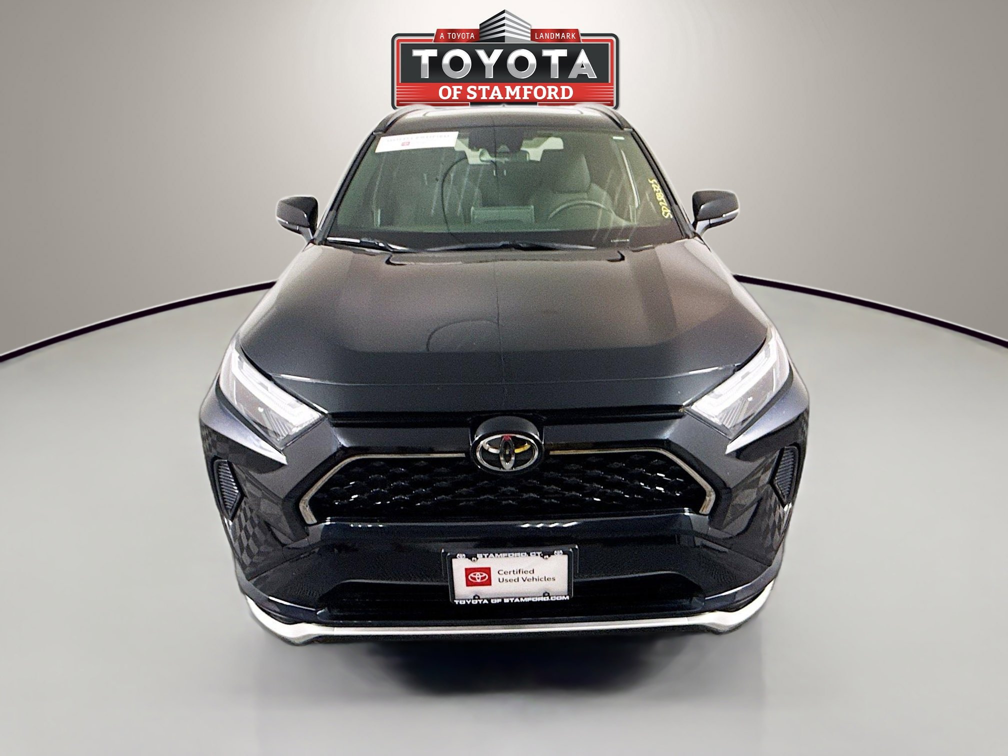 Certified 2025 Toyota RAV4 SE image 3