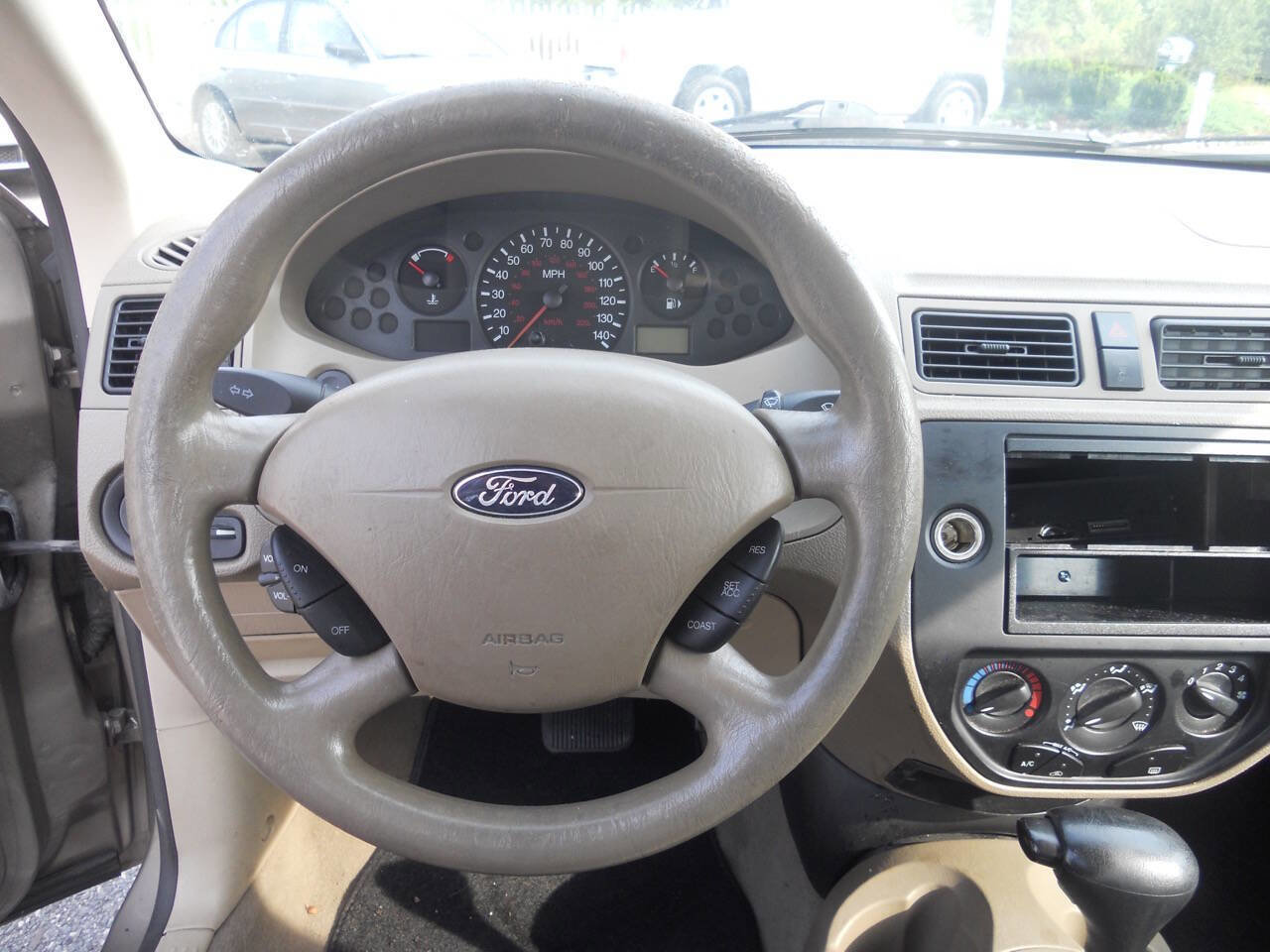 Used 2005 Ford Focus SE image 13