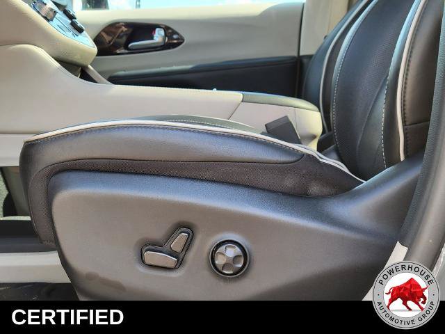 Used 2023 Chrysler Pacifica Limited FWD image 27