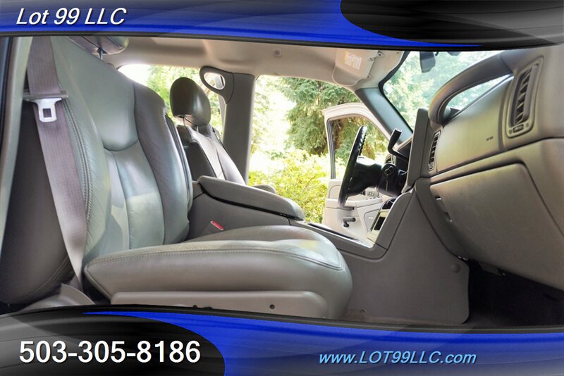 Used 2004 GMC Sierra 2500 SLT w/ Heavy-Duty Power Package AWD/4WD image 17