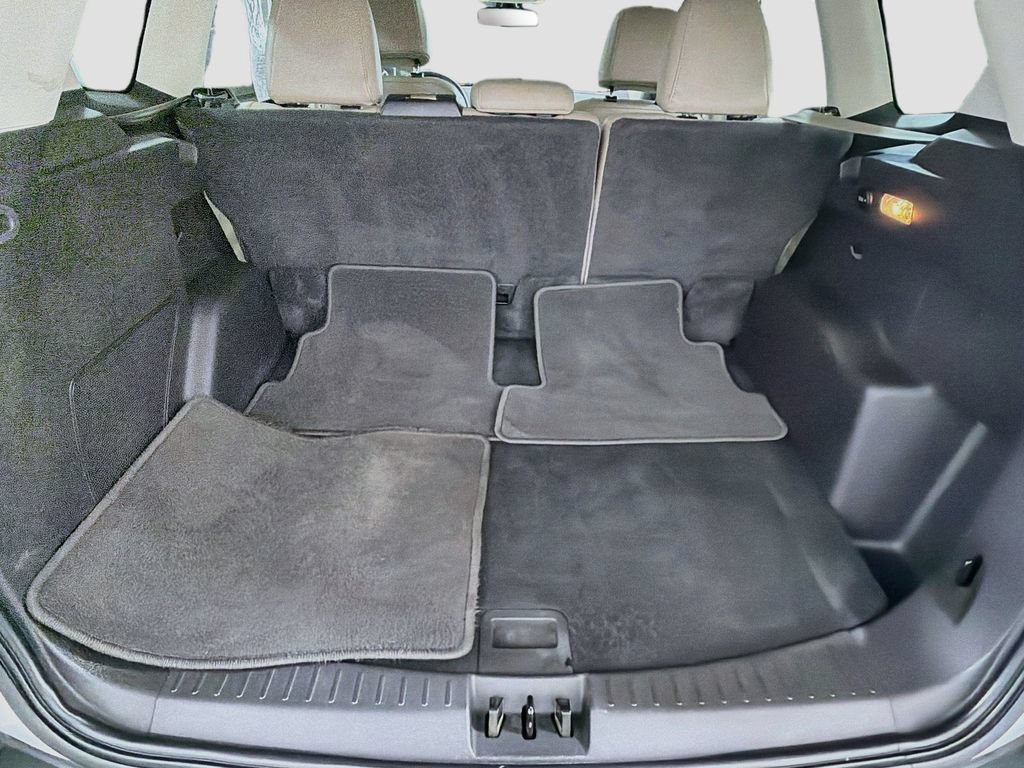 Used 2017 Ford Escape Titanium AWD/4WD image 29