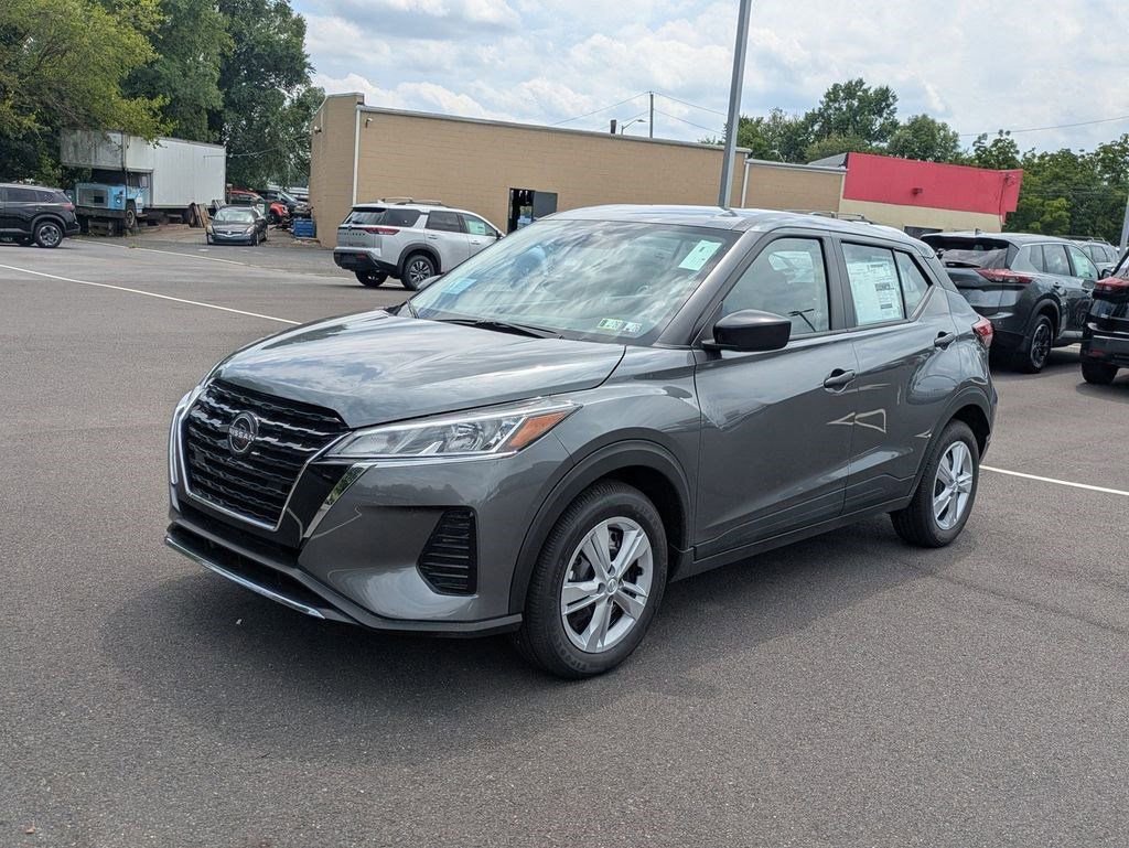 New 2025 Nissan Kicks Play S image 29