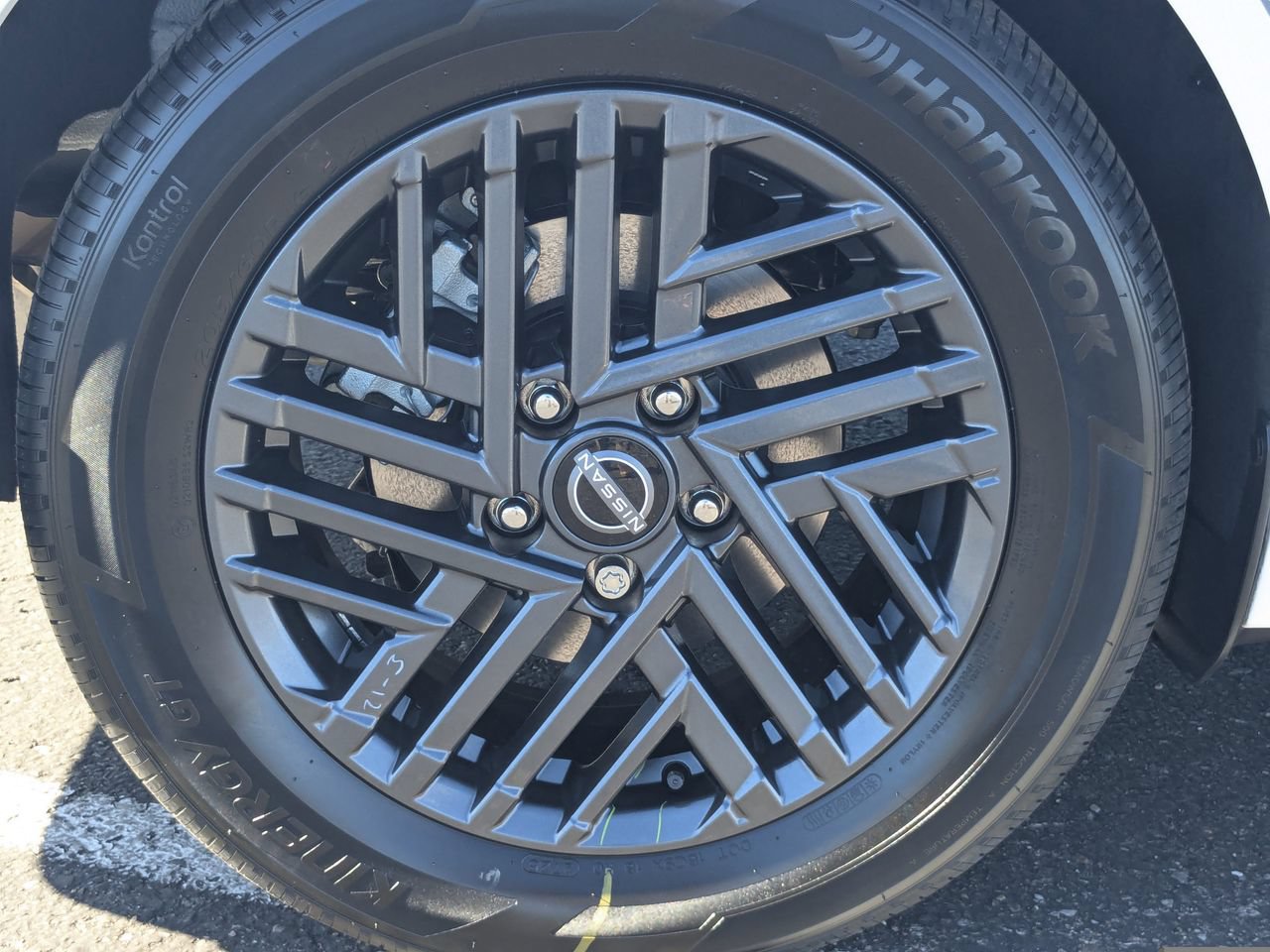 New 2026 Nissan Sentra SV w/ Floor Mat Package FWD image 9