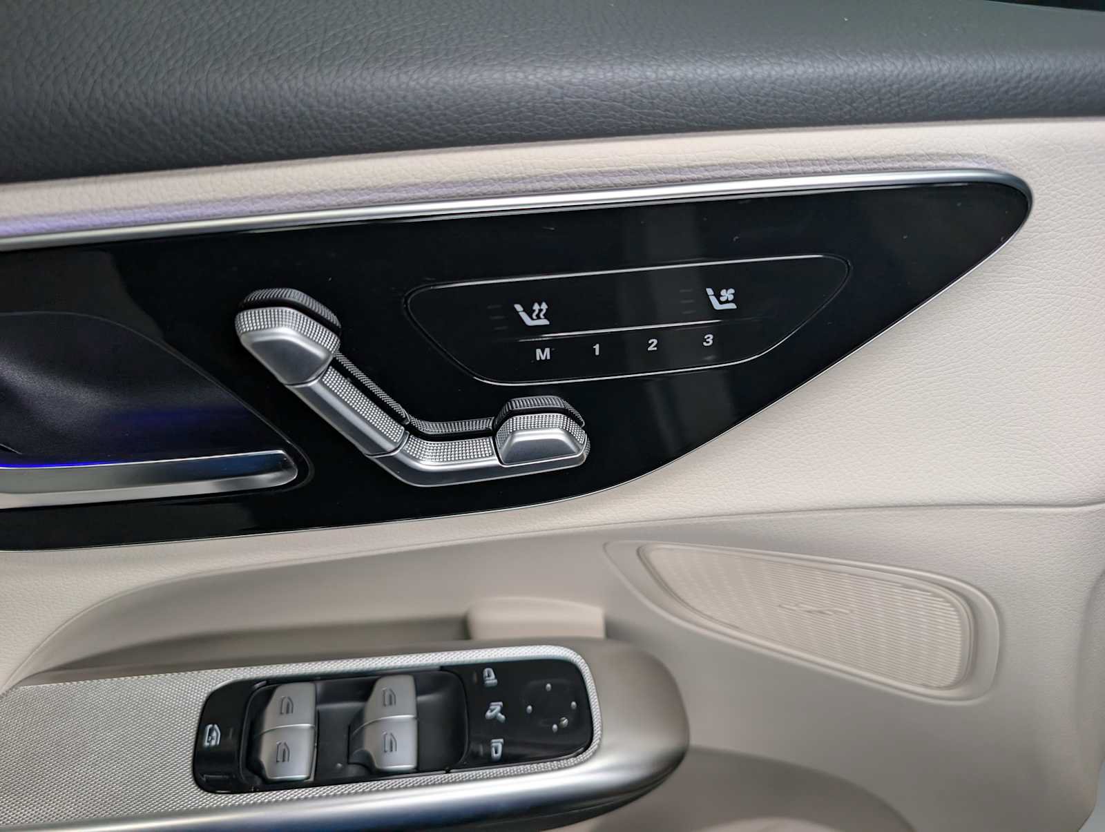 New 2027 Mercedes-Benz GLC 300 4MATIC image 29