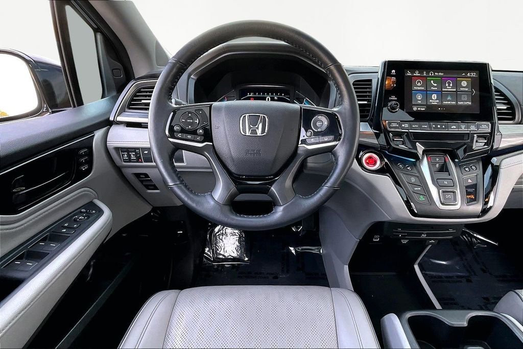 Used 2024 Honda Odyssey Elite image 9