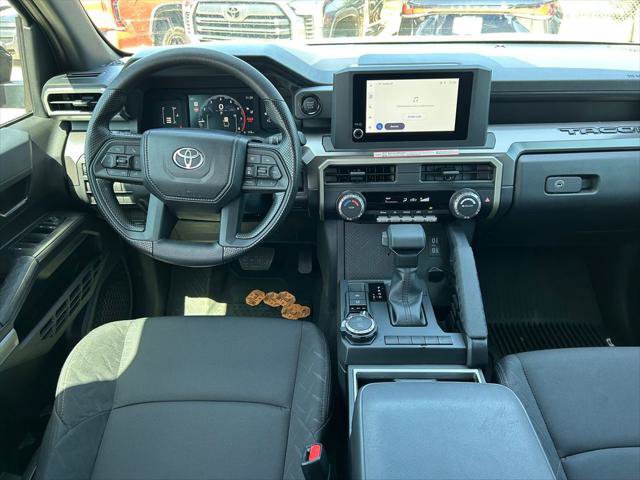 Certified 2025 Toyota Tacoma SR5 AWD/4WD image 16