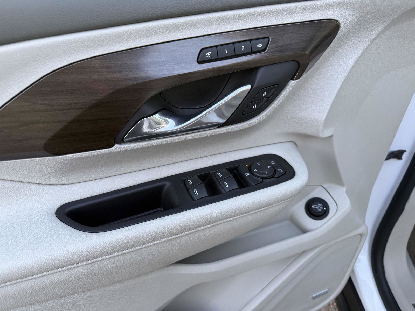 Used 2018 GMC Terrain Denali w/ Advanced Safety Package image 32