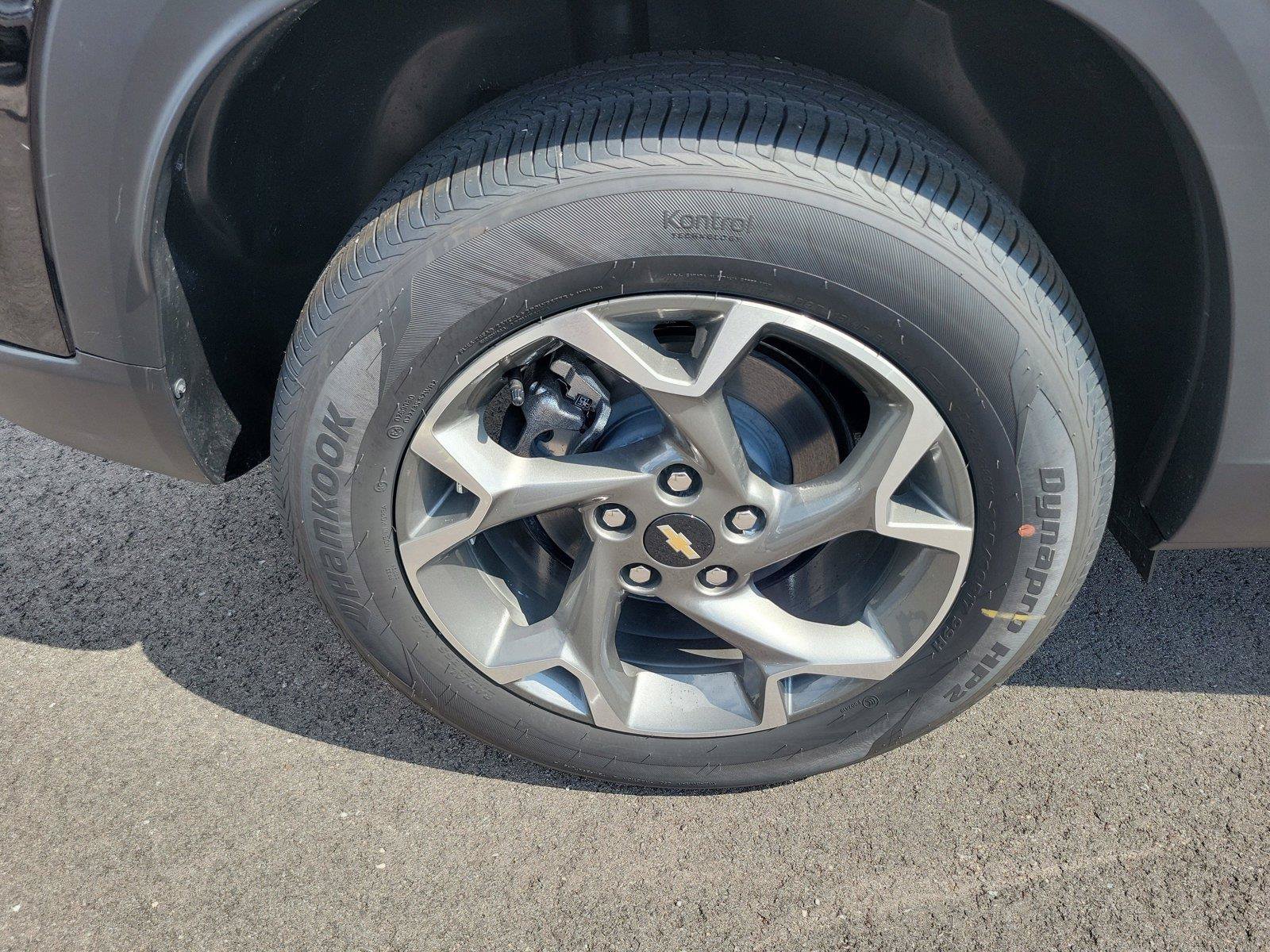 Used 2026 Chevrolet Trax LT FWD image 6