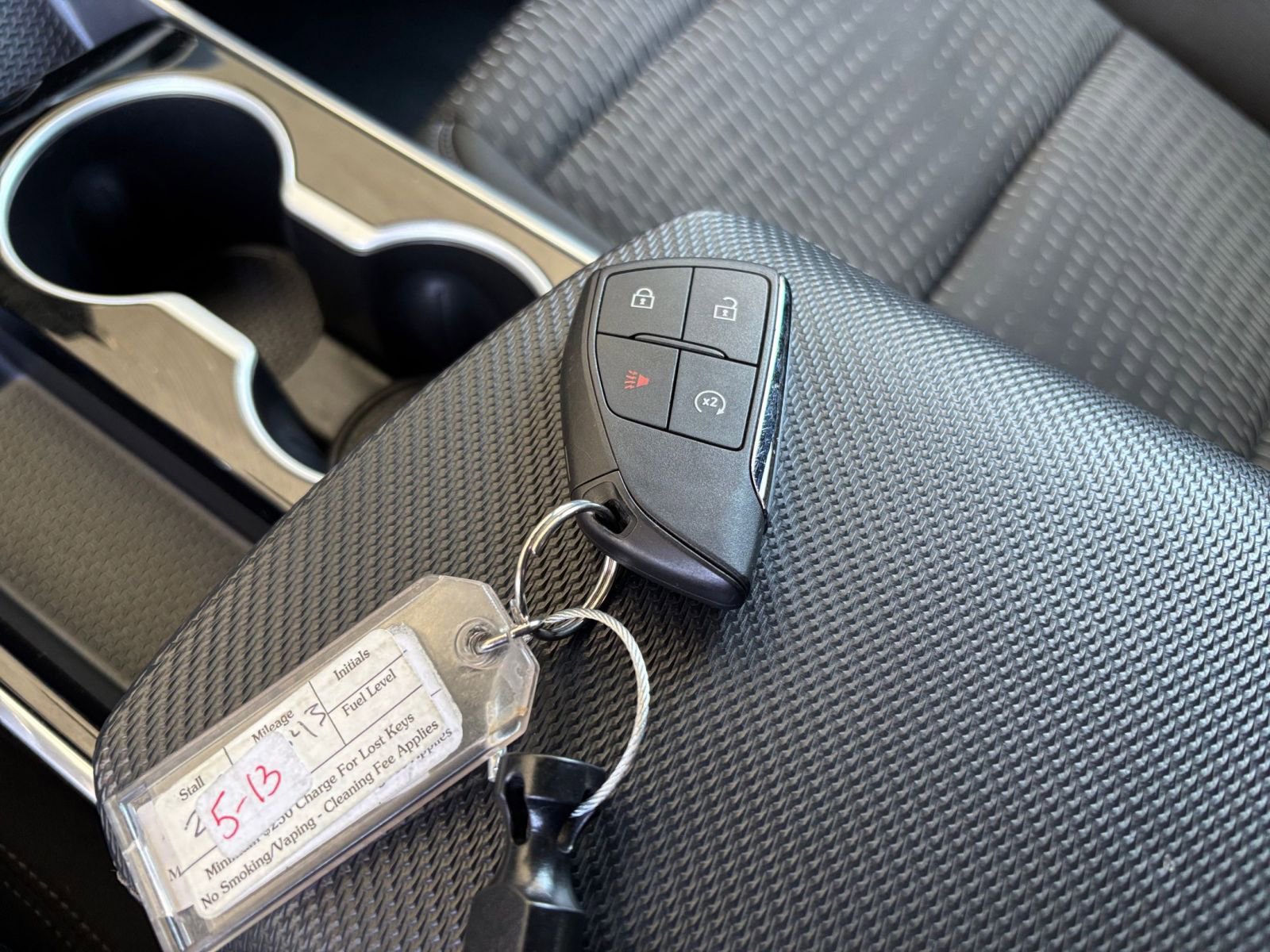 Used 2025 Chevrolet Equinox LT FWD image 21