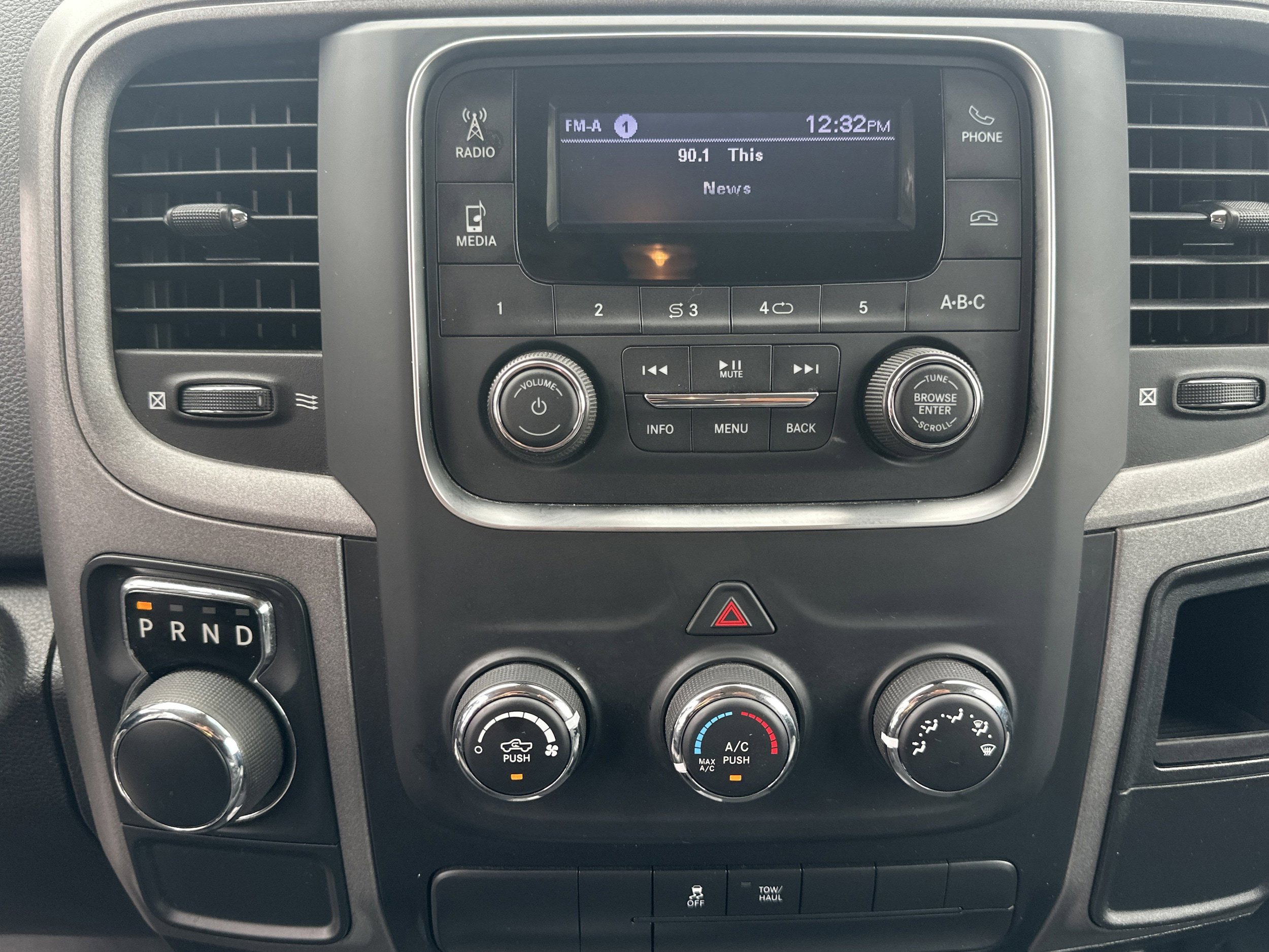 Used 2020 RAM 1500 Tradesman RWD image 22
