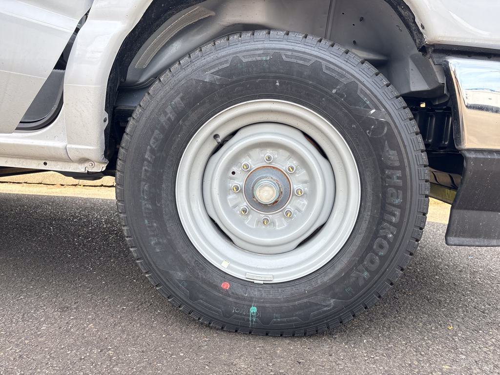 New 2025 Ford E-350 and Econoline 350 Super Duty w/ Power Equipment Group RWD image 30