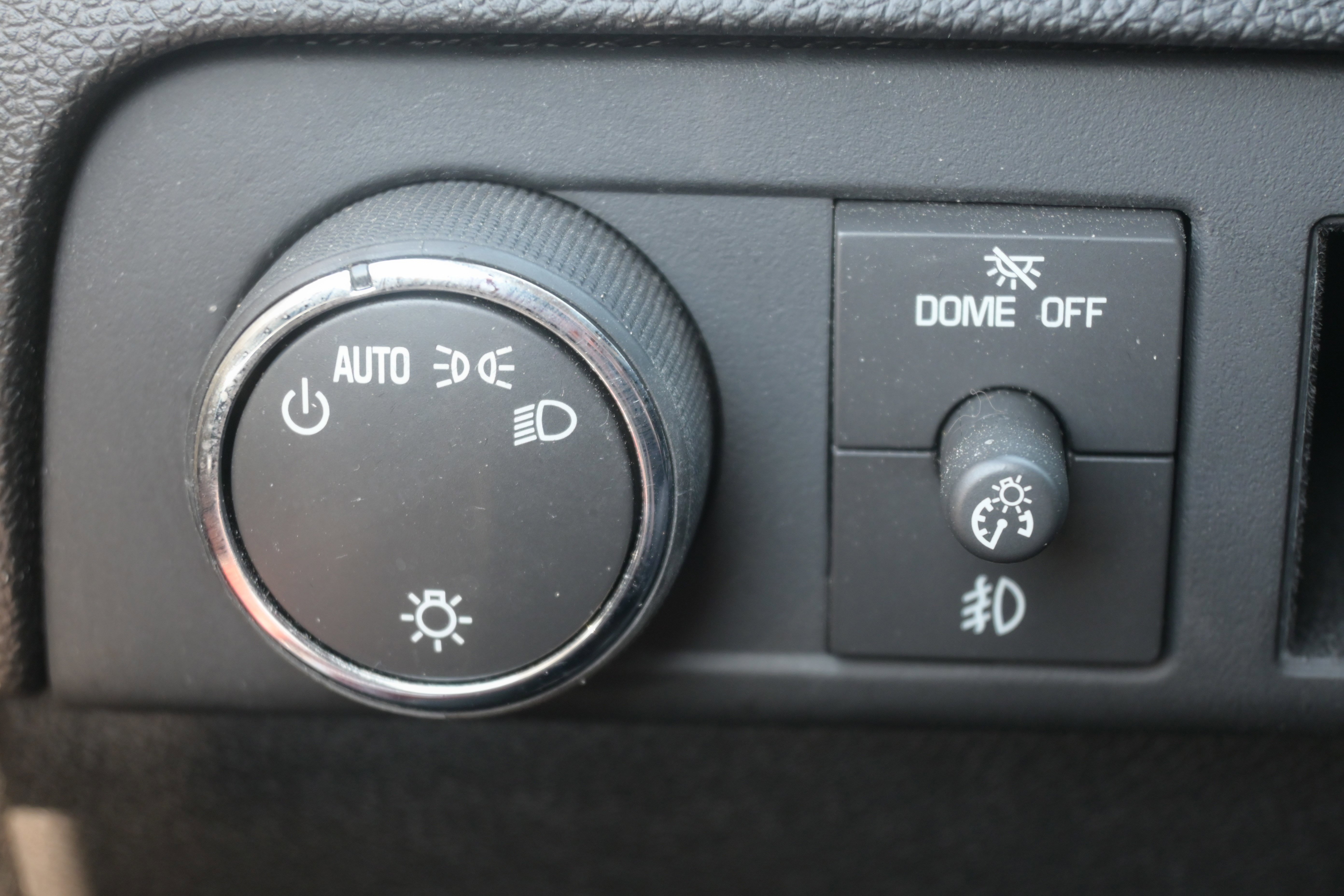 Used 2014 Cadillac Escalade Premium image 28