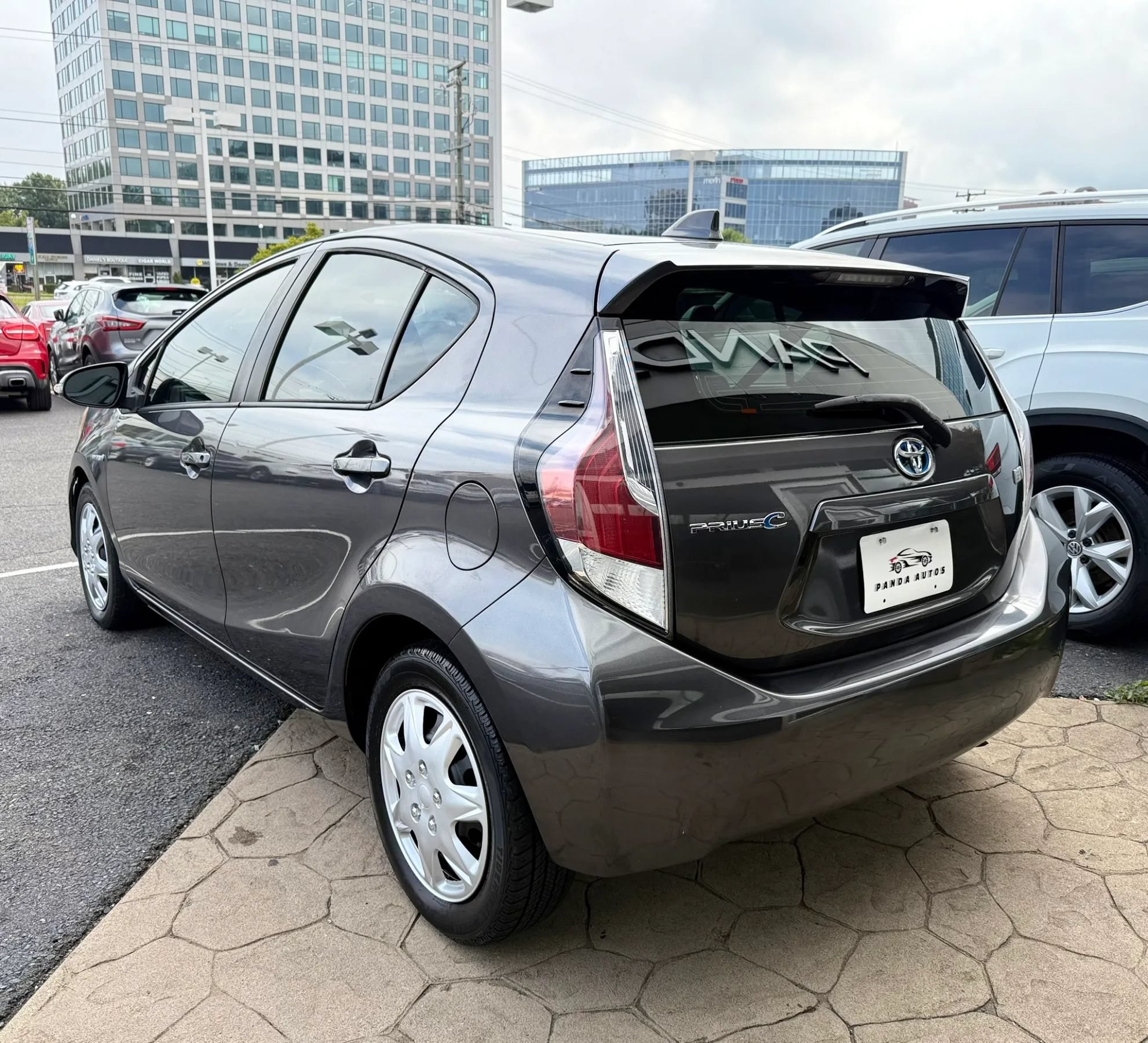Used 2015 Toyota Prius C Two FWD image 5