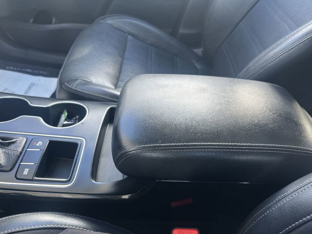 Used 2017 Kia Sorento EX image 19