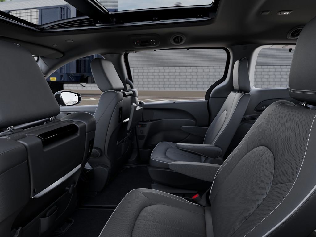 New 2026 Chrysler Pacifica Limited w/ Uconnect Theater Family Group image 24